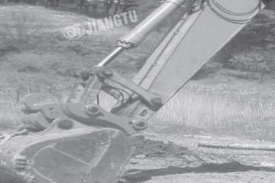 Pipeline Installation and Precautions for Excavator Quick Hitch