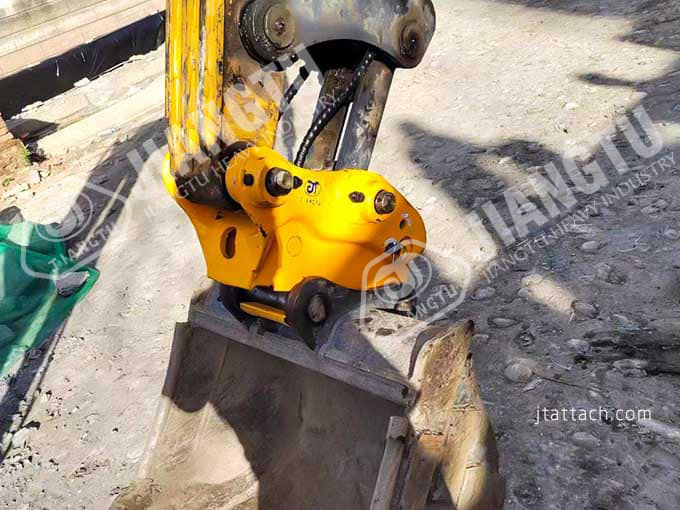 Casting-hydraulic-mechanical-quick-hitch-coupler-for-excavator-gallery-5