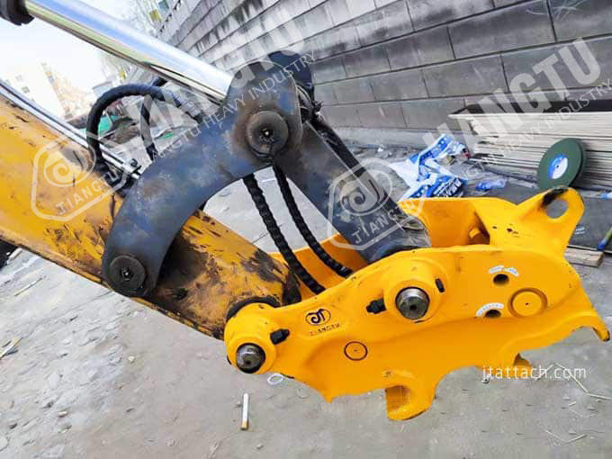 Casting-hydraulic-mechanical-quick-hitch-coupler-for-excavator-gallery-7