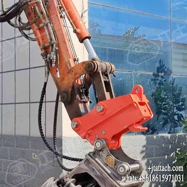 Fully-automatic-double-locking-excavator-quick-coupler-03