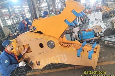 Rotating-hydraulic-pulverizer-working-concrete-pulverizer-for-an-excavator-for-sale