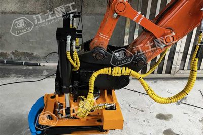 What does a tilt rotator do and What are the benefits of a tiltrotator？