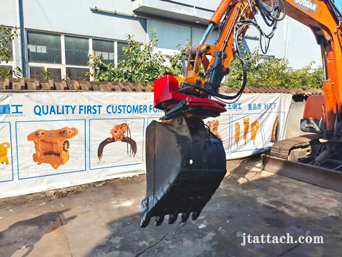 Excavator-Tilt-Rotator-360º-Rotating-Coupler-with-45º-Tilt-JIANGTU-Attachments